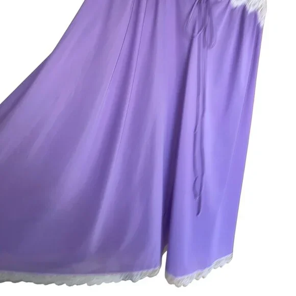 Lucie Ann Vintage Womens Nightgown Size Small Lavender Lace Tie Front